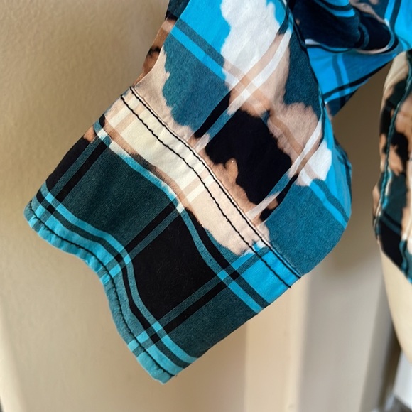 CHER “2005” Custom Shirt NWT - Picture 9 of 13